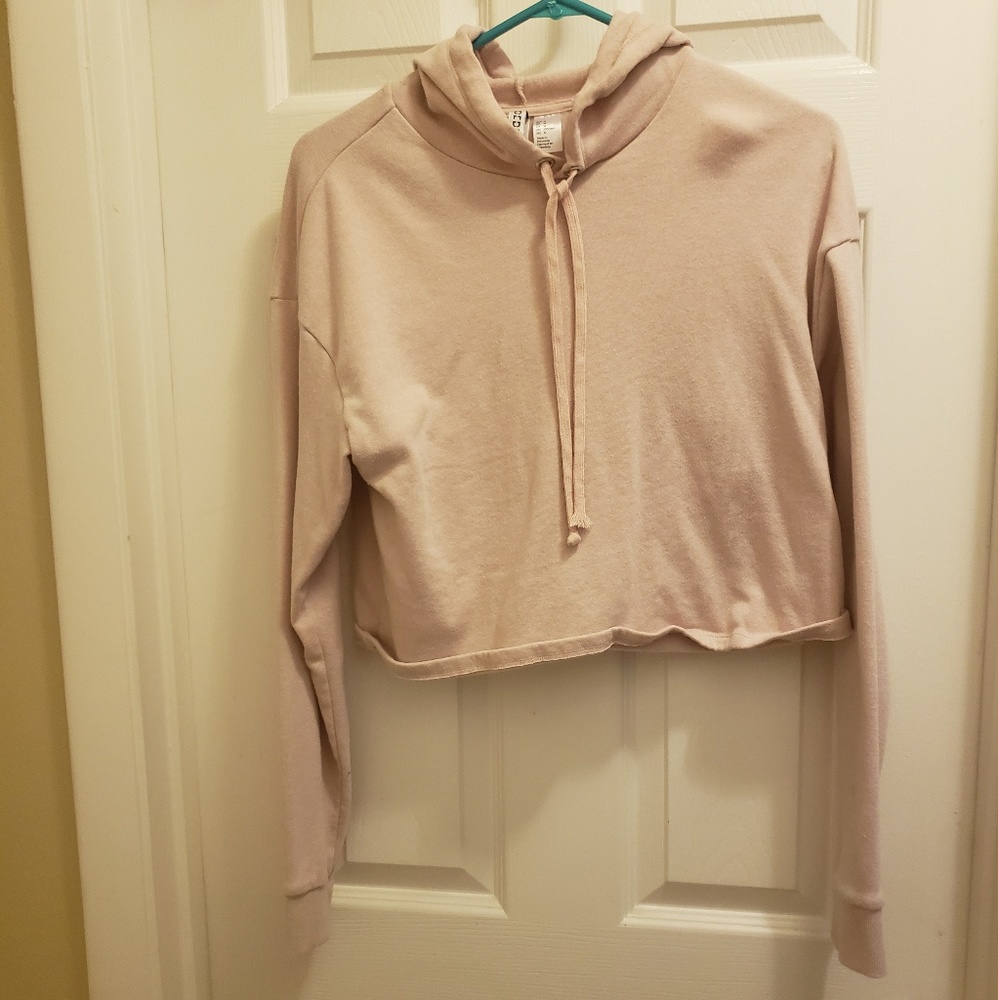 Light pink hooded crop top
